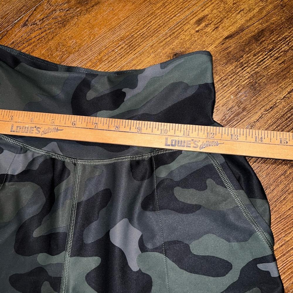 LAST CALL Old Navy Active Green Gray Camo Performance Cuffed Joggers Size S - Picture 10 of 12